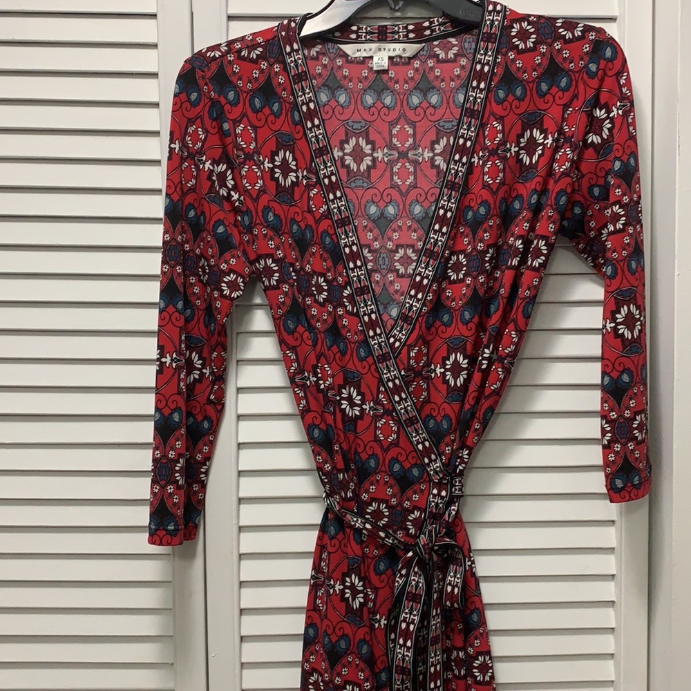 🌺 Beautiful Max Studio wrap dress 👗 size XS EUC